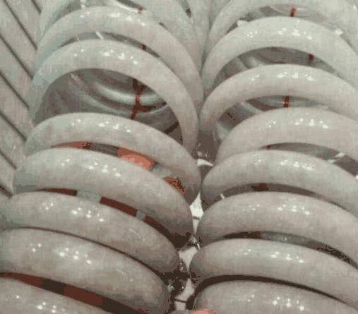 大街上擺攤賣的10元手鐲都是從哪來的?說出來你可能不相信